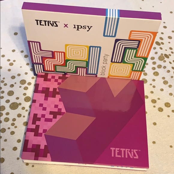 Tetris X Ipsy Block Party Eyeshadow Palette - Picture 3 of 5